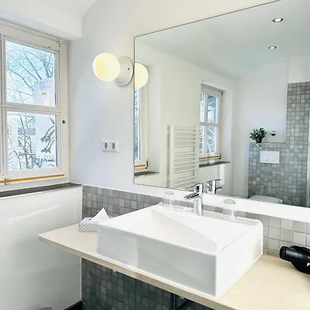 Erlen Apartment- 5 Personen-2 Schlafzimmer- Parkplatz- Waschmaschine Apartament