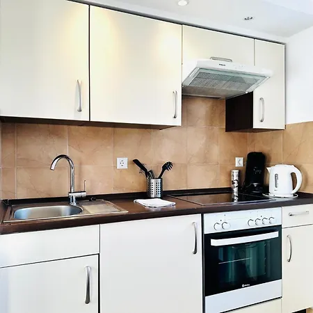 Erlen Apartment- 5 Personen-2 Schlafzimmer- Parkplatz- Waschmaschine Wolfsburg